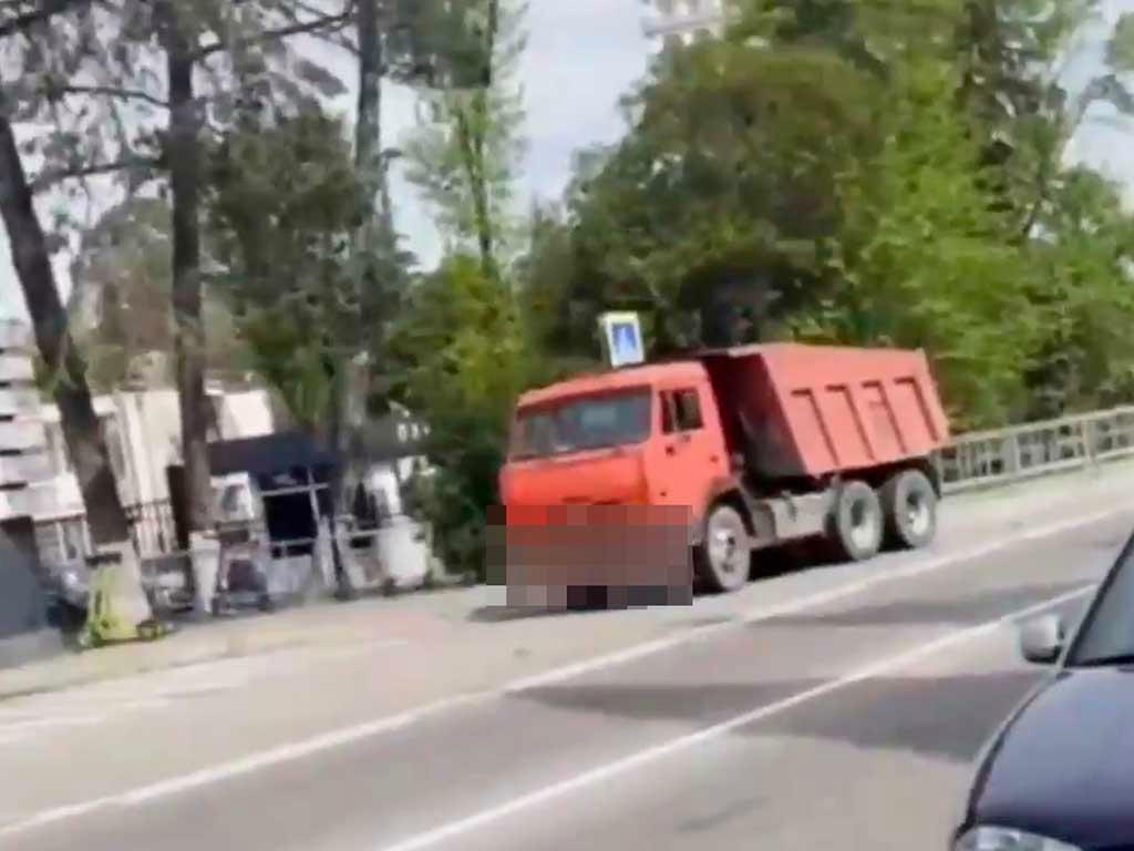Водитель КАМАЗа задержан в Адлере из-за опьянения