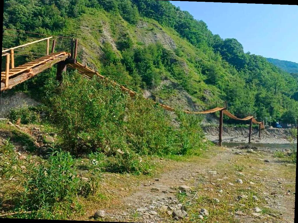 В Сочи открыли подвесной мост на экомаршруте к водопадам Псыдах и Шапсуг