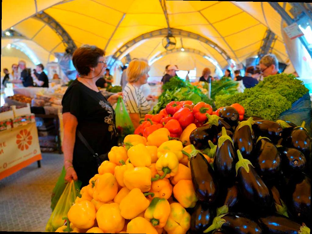 В Сочи провели проверку цен на продукцию на городских ярмарках