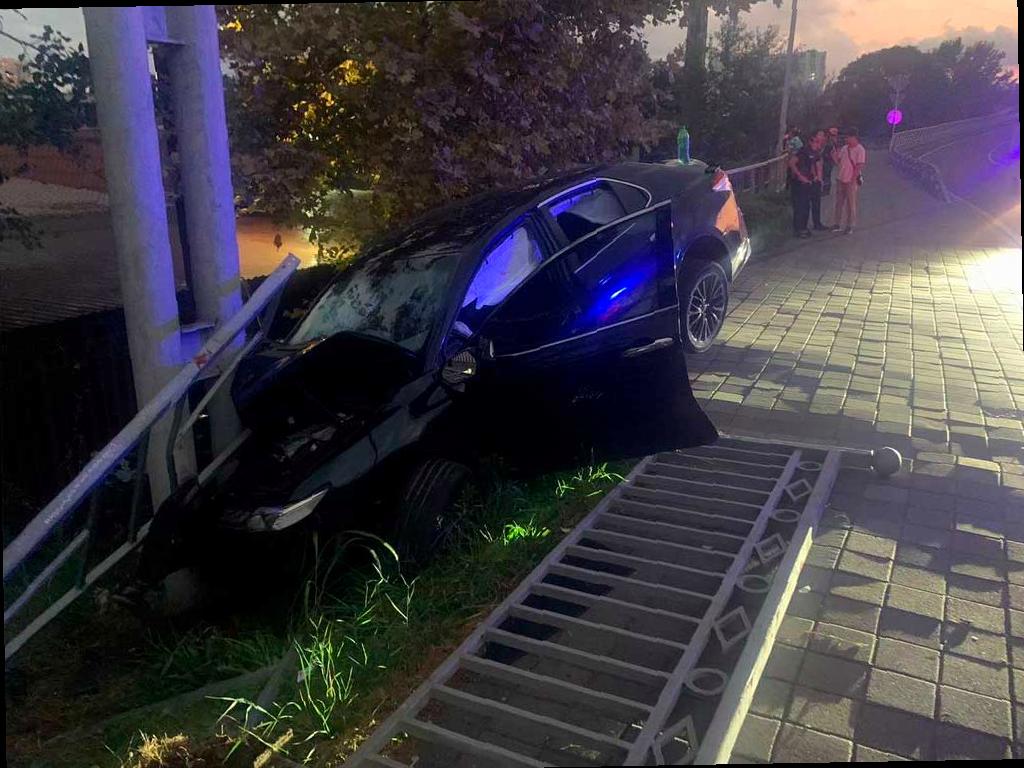 В центре Сочи произошло ДТП, водитель Toyota погиб