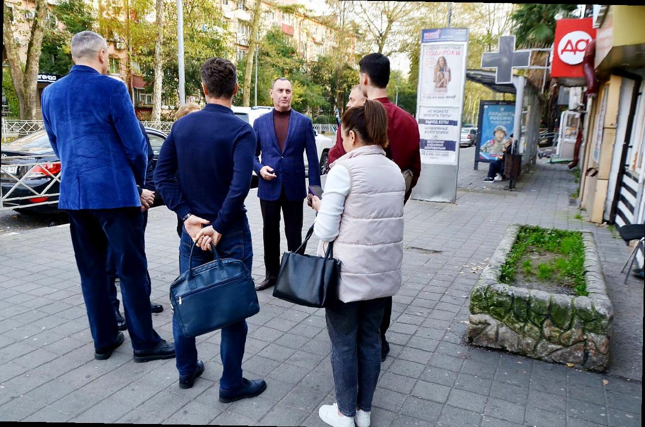 «Виктор Тепляков осмотрел район Донская»