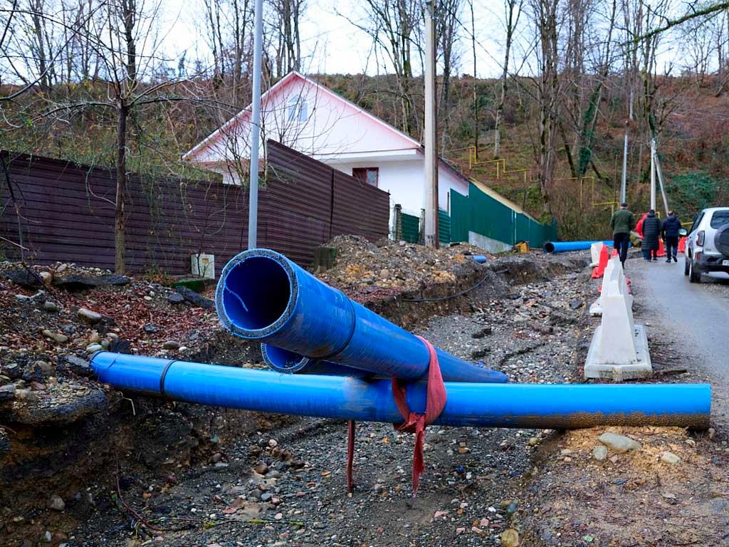 Власти Сочи помогут восстановить дорогу в селе Верхнениколаевском