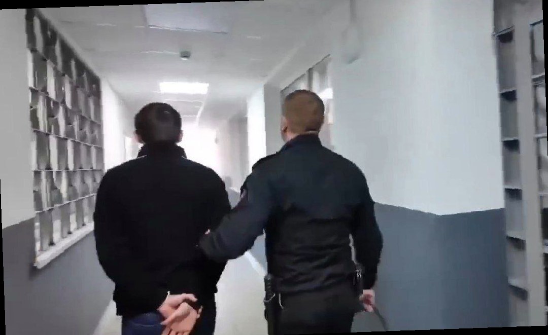 18-летнего курьера мошенников из Краснодара задержали в Сочи с 900 тыс
