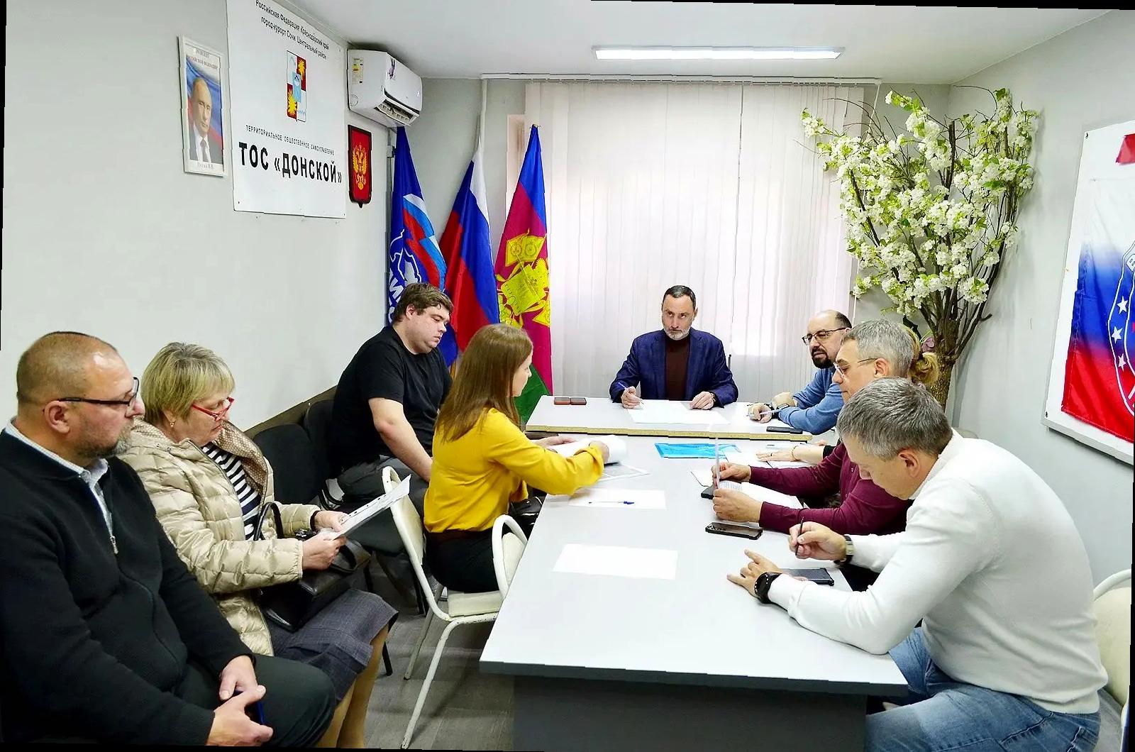 «Приём граждан в ТОС Донской с депутатом Виктором Тепляковым»