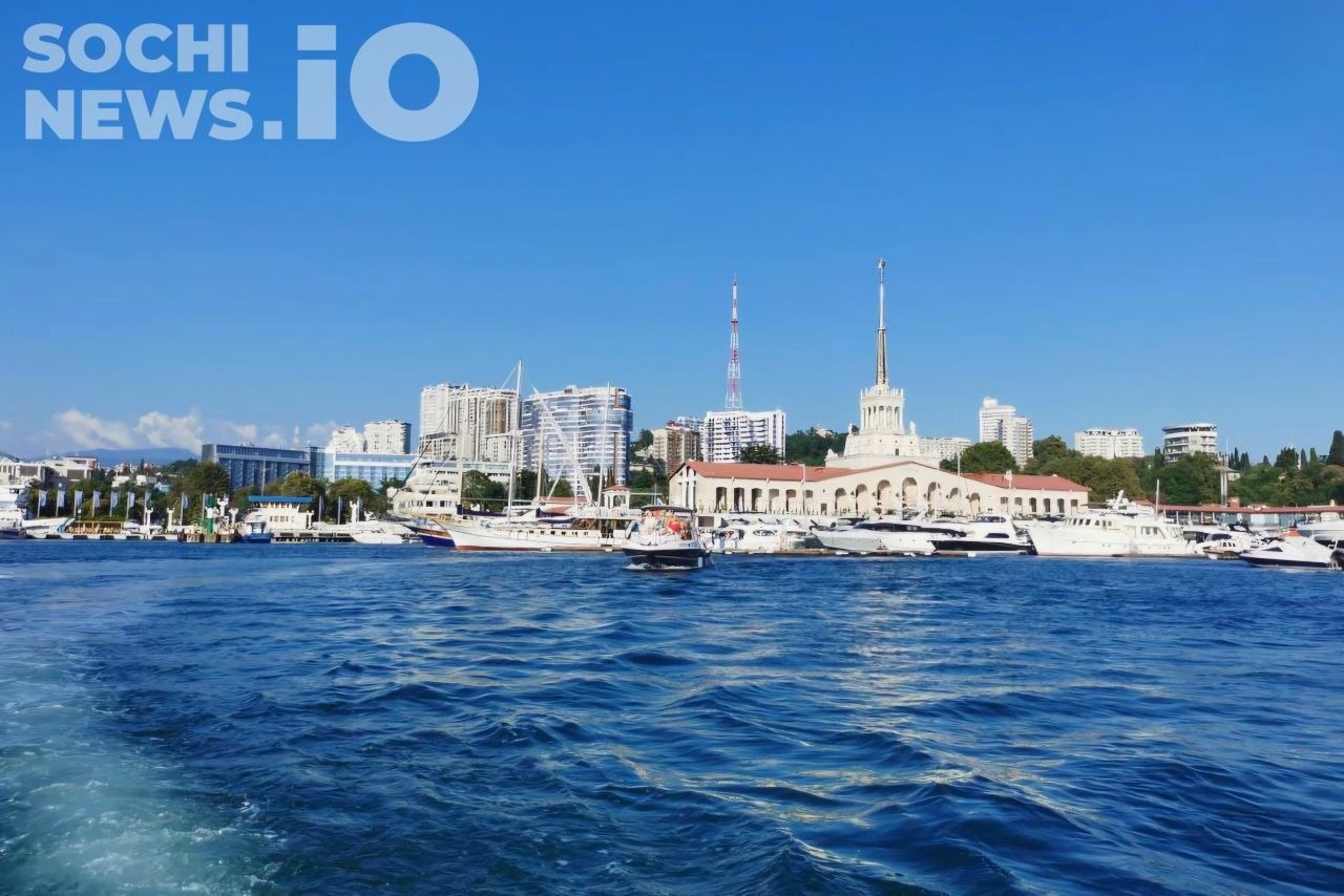 Безопасность морской воды на пляжах Сочи подтвердили специалисты