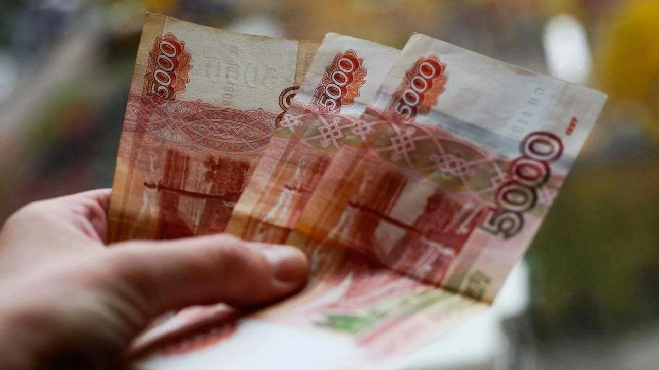 Увеличение пенсий для россиян старше 80 лет и детей с особенностями развития