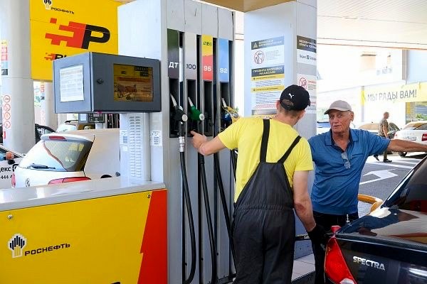 Власти Сочи заявили об отсутствии дефицита топлива на курорте