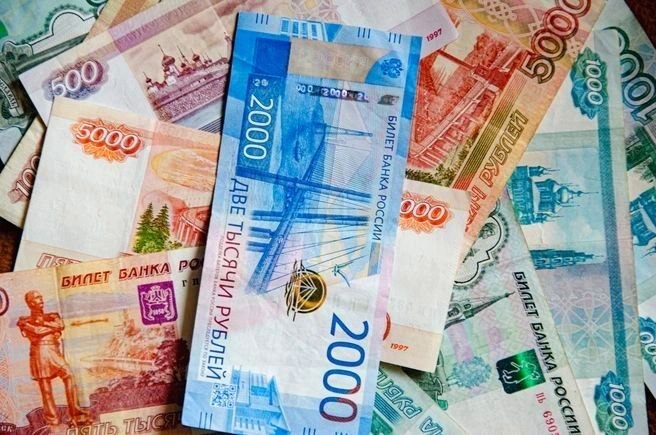 Четыре человека задержаны в Сочи по делу о мошенничестве с 3,2 млн рублей