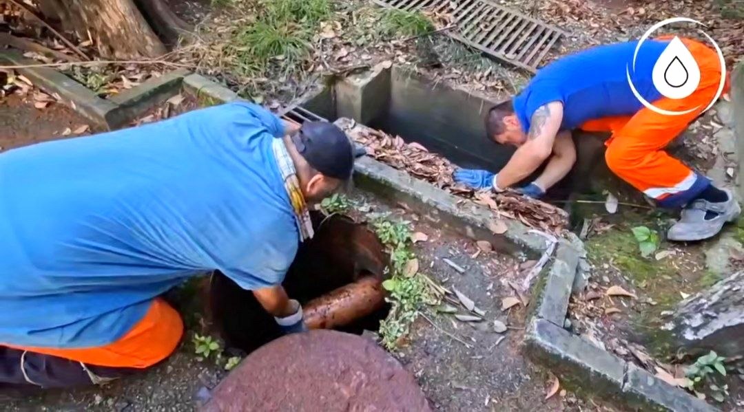 В Сочи «Водоканал» выявил и устранил незаконное подключение ливневой канализации к бытовой системе