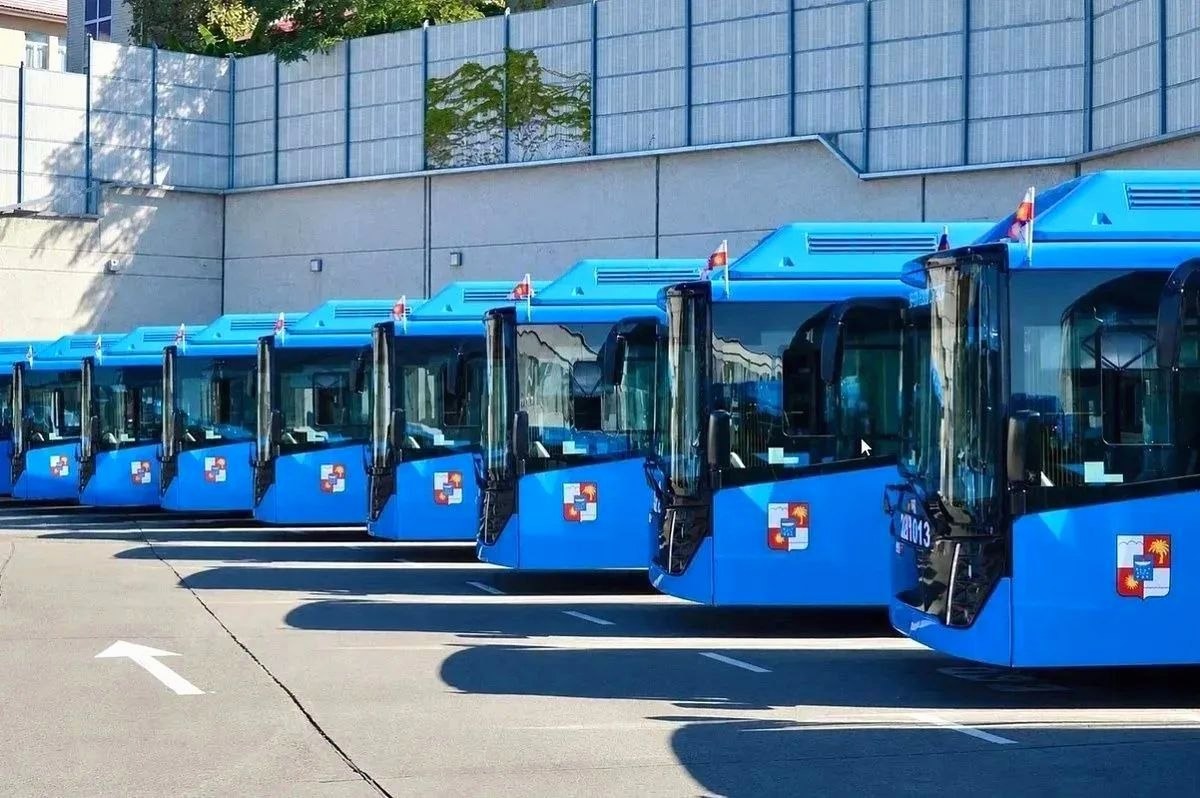 Автопарк Сочи пополнили 37 новыми автобусами